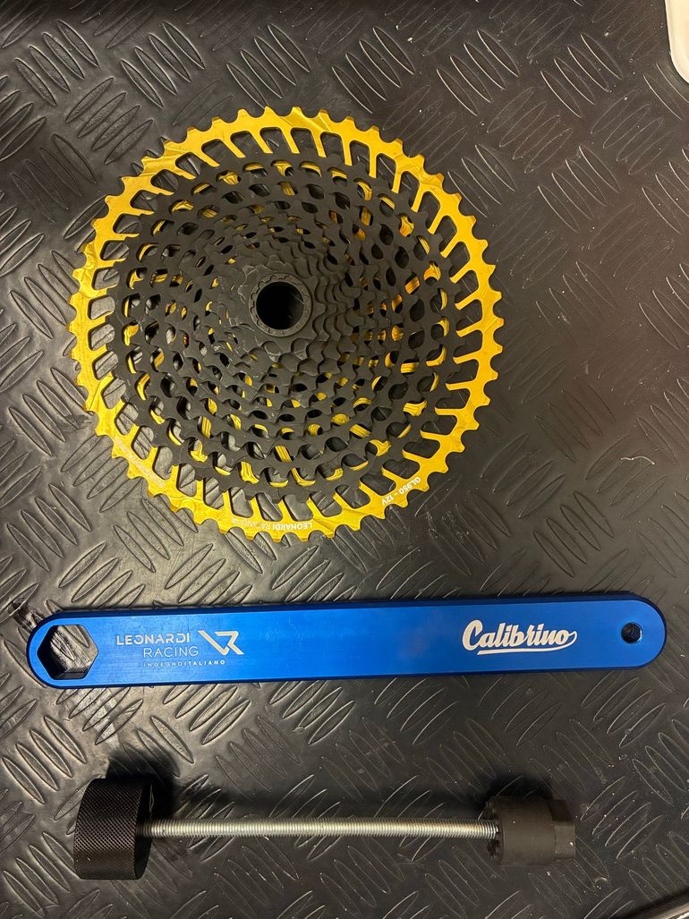 Used leonardi General Lee 12sp Cassette 9-50t with install tool 2025 bike — image 1 of 3