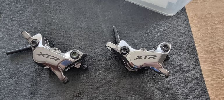 Used Shimano XTR BR-M9120 Brake Set F+R 2025 bike — image 6 of 8
