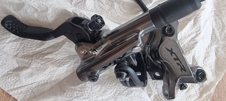 Used Shimano XTR BR-M9120 Brake Set F+R 2025 bike — image 1 of 7