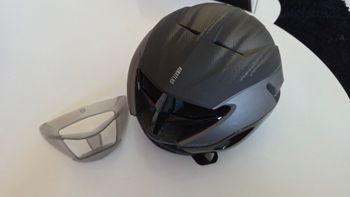 Used Limar Air Atlas Helmet 2022 bike — image 2 of 7