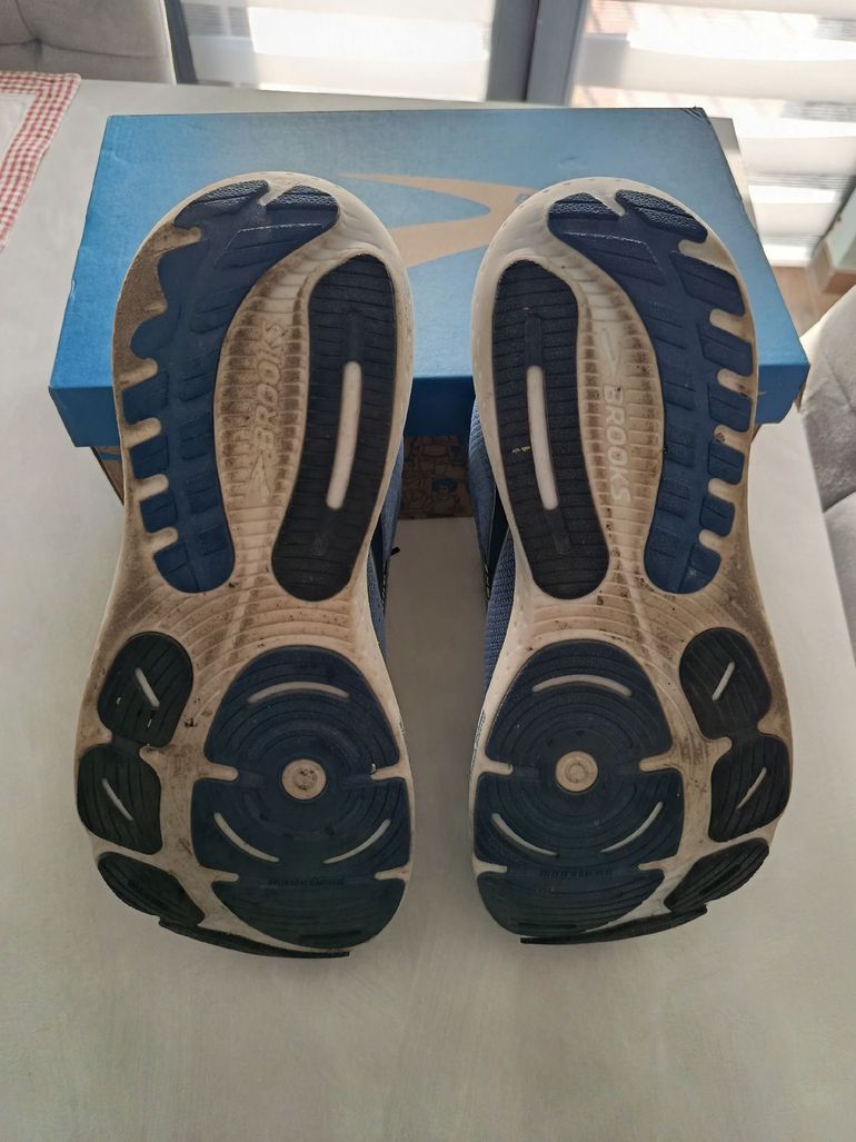 Used Brooks Glycerin 21 bike — image 4 of 5