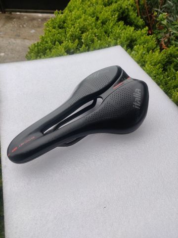 Tweedehands Selle Italia Novus Carbonio 145 2025 Saddles & Seatposts