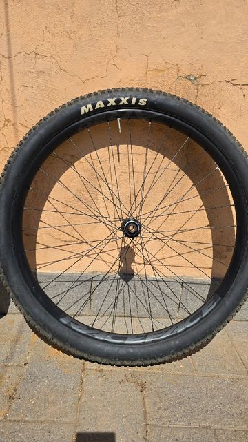 Used Race Face AR 30 Offset 2026 bike — image 5 of 8