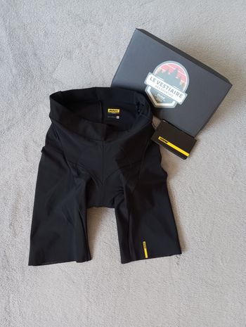 Mavic, Essential short