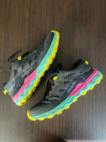 Used Mizuno Wave Daichi 7 Trail Running Shoes bike — image 7 of 10