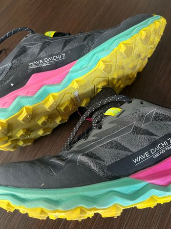 Used Mizuno Wave Daichi 7 Trail Running Shoes bike — image 8 of 10