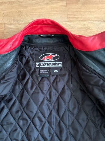 Used Alpinestars x BMW Motorrad Lederjacke Gr. 50 Rot/Schwarz/Silber bike — image 3 of 13