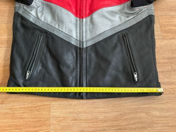 Used Alpinestars x BMW Motorrad Lederjacke Gr. 50 Rot/Schwarz/Silber bike — image 10 of 13