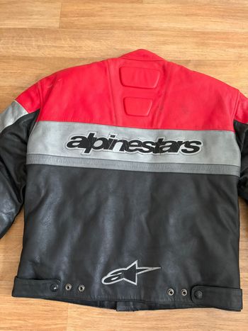Used Alpinestars x BMW Motorrad Lederjacke Gr. 50 Rot/Schwarz/Silber bike — image 13 of 13