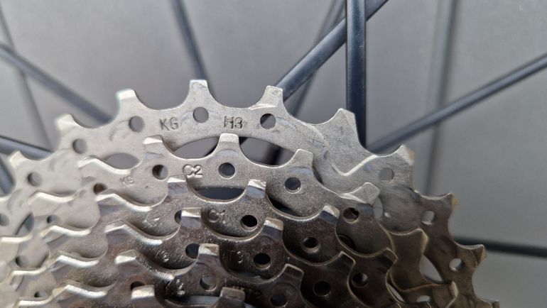 Used Shimano Ultegra CS-6700 11-28 10 vitesses bike — image 11 of 13