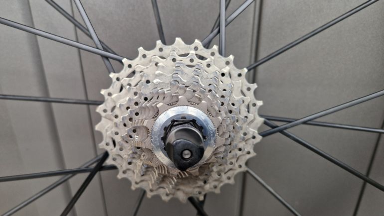 Used Shimano Ultegra CS-6700 11-28 10 vitesses bike — image 9 of 13