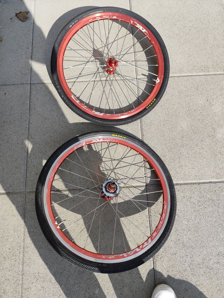 Used pride rival 2025 bike — image 2 of 2
