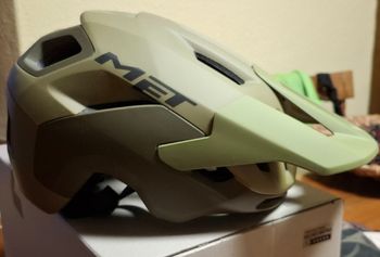 Used MET Revo MIPS Helmet 2024 bike