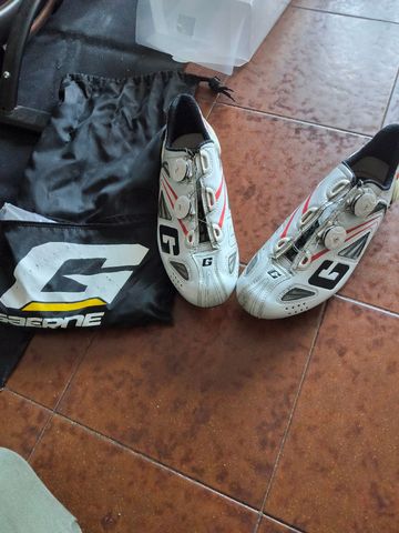 Used Gaerne carbon Cycling Shoes