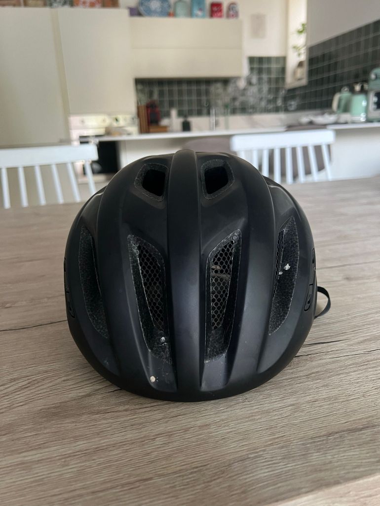 Used MET Corso Helmet 2025 bike — image 2 of 4
