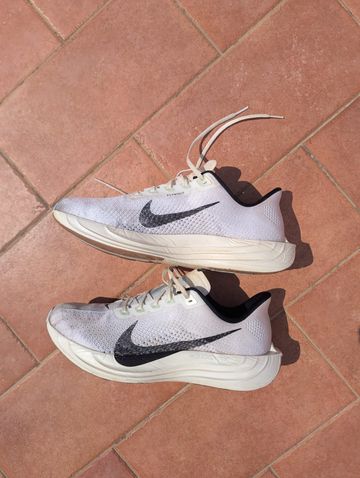 Tweedehands Nike Pegasus Plus 2025 bike — afbeelding 4 van 6