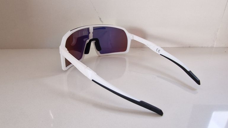 Used VIF One White Gold Polarized 2026 bike — image 7 of 8