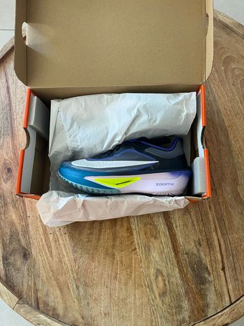 Used Nike Zoom Fly 6 2025 bike — image 2 of 18