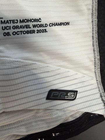 Gebrauchtes matej mohoric autografata bike — Bild 10 von 14
