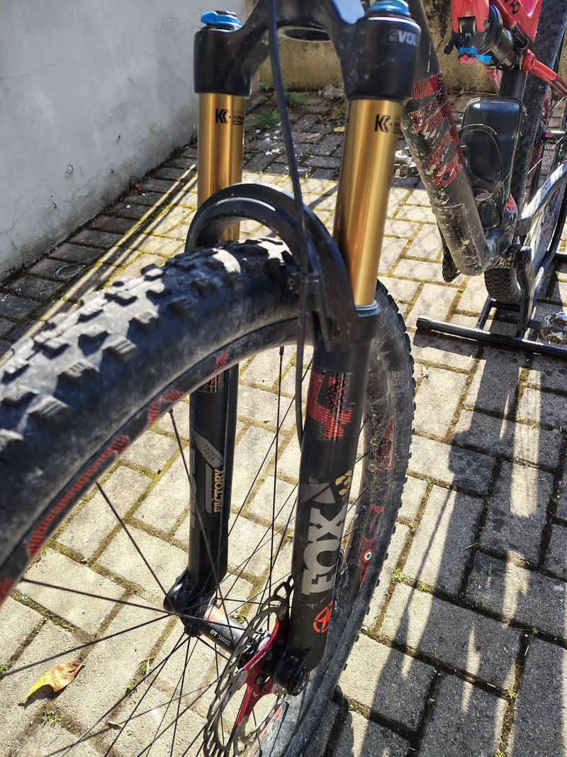 Tweedehands Fox 34 Factory Fork 2022 bike — afbeelding 4 van 9