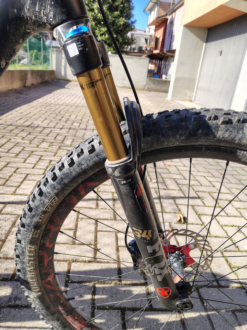 Tweedehands Fox 34 Factory Fork 2022 bike — afbeelding 6 van 9