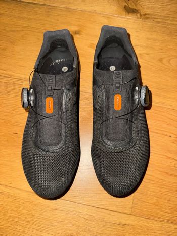 Dmt, Shoes