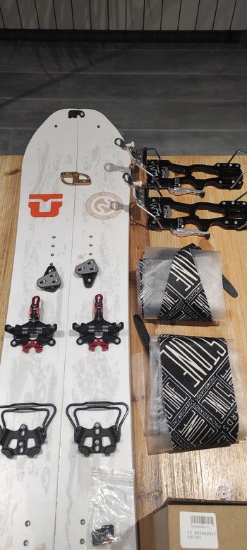 Used Stone Snowboard White Splitboard 153cm 2023 bike — image 3 of 10