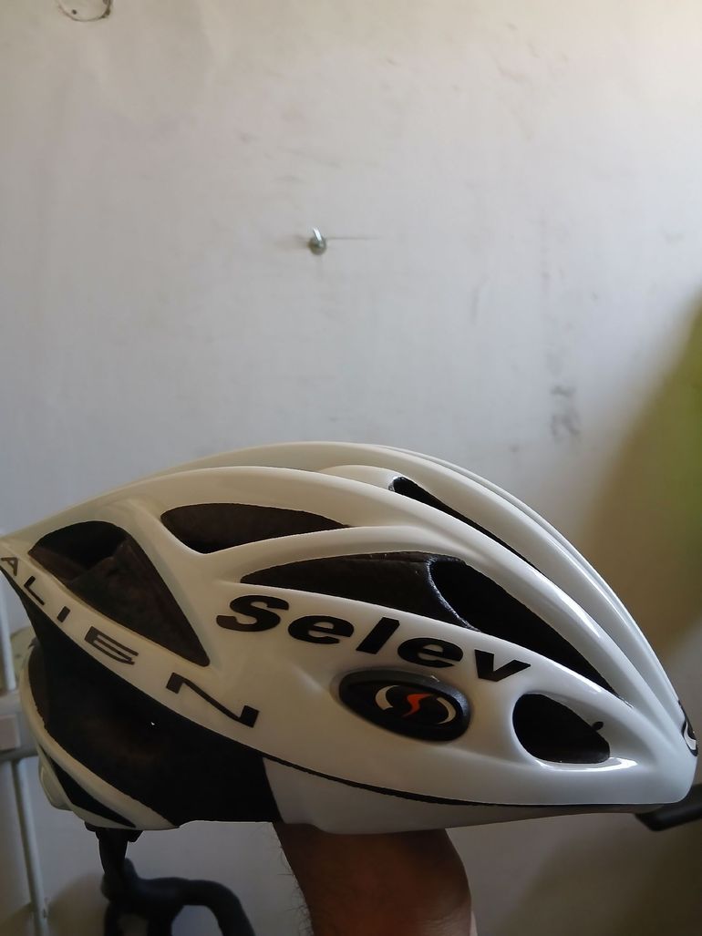 Used Selev Cronometro Helmet bike — image 1 of 4