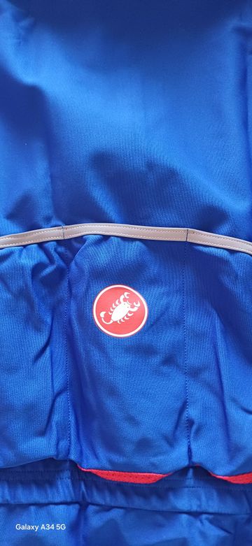 Used Castelli Gabba RoS 2 Jacket 2022 bike — image 6 of 8