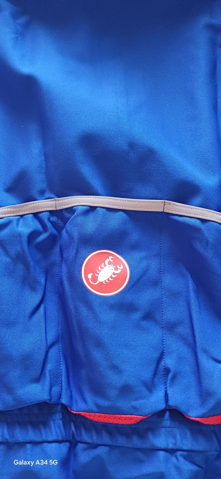 Used Castelli Gabba RoS 2 Jacket 2022 bike — image 6 of 8