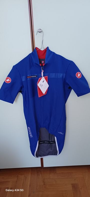 Used Castelli Gabba RoS 2 Jacket 2022 bike — image 3 of 8