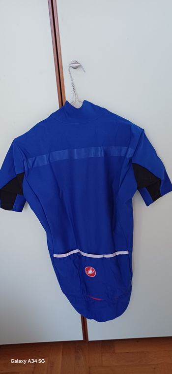 Used Castelli Gabba RoS 2 Jacket 2022 bike — image 4 of 8