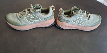Used New Balance GAROE WTGAROP 2 2025 bike — image 7 of 9