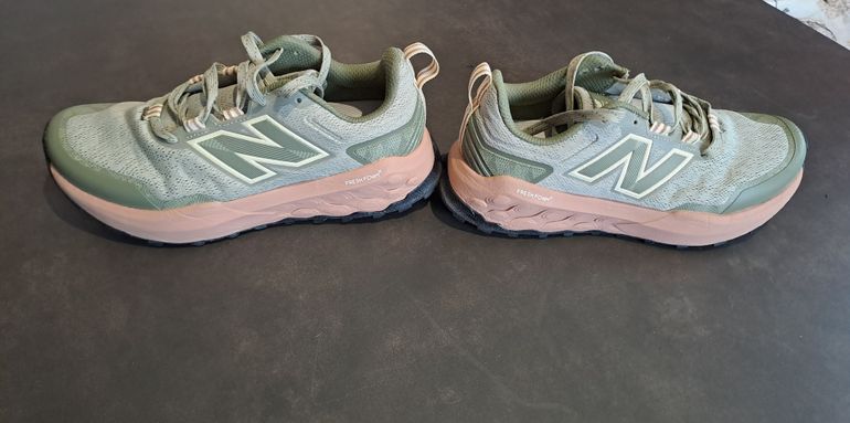 Used New Balance GAROE WTGAROP 2 2025 bike — image 7 of 9
