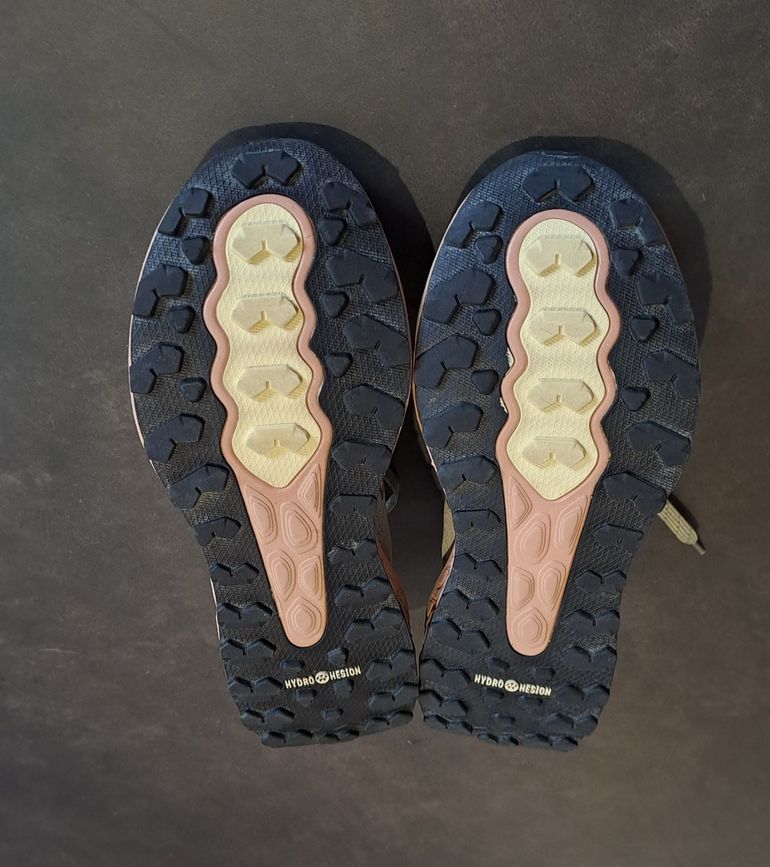 Used New Balance GAROE WTGAROP 2 2025 bike — image 3 of 9