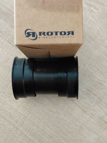 Used Rotor UBB 4630 Press Fit 30 bike — image 3 of 4