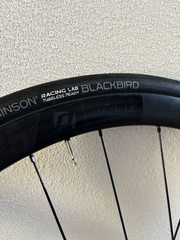 Used Syncros Capital 1.0 35mm Stem 2022 bike — image 5 of 5