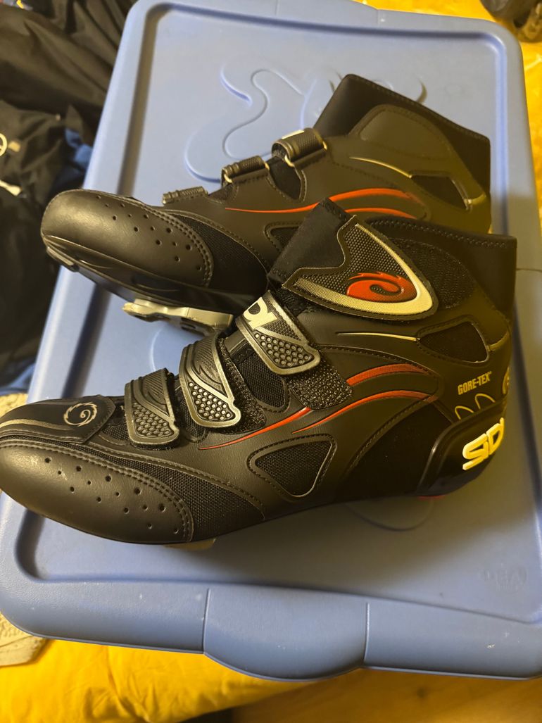 Used Sidi Hydro gore-tex bike — image 3 of 5