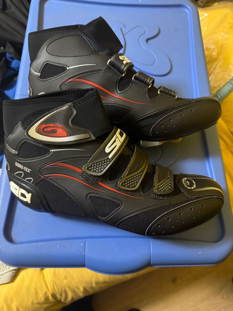 Used Sidi Hydro gore-tex bike — image 2 of 5
