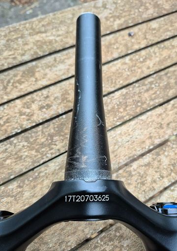 Brugt RockShox YARI RC bike — billede 8 af 12