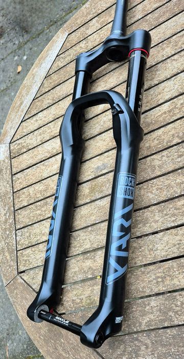 Brugt RockShox YARI RC bike — billede 3 af 12