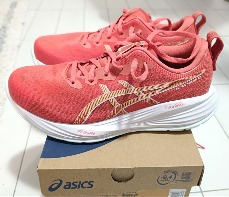 Used Asics Gel-Cumulus 27 Running Shoes