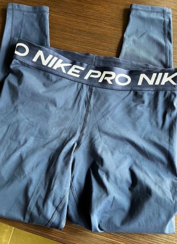 Used Nike pro performance bike — image 3 of 5