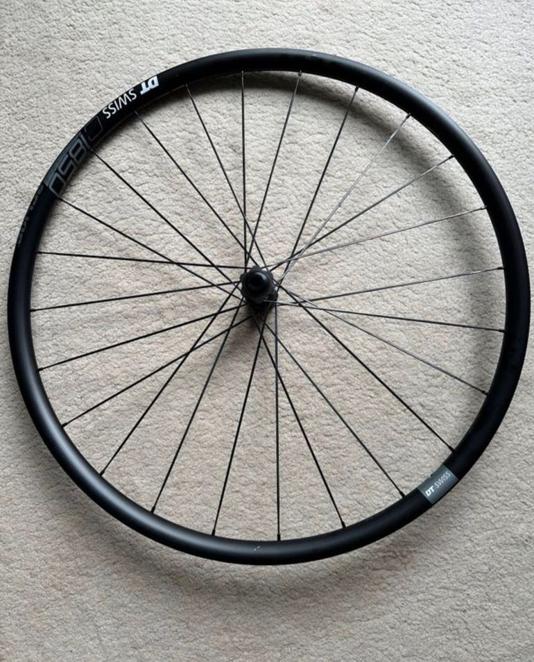 Used Dt Swiss C 1850 SPLINE Wheelset 2021 bike — image 2 of 6
