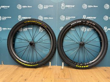 Tweedehands Syncros Silverton SL c30mm Wheelset 2025 bike — afbeelding 1 van 7