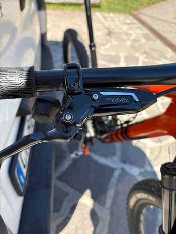 Sram, Level Ultimate Stealth -2 Piston