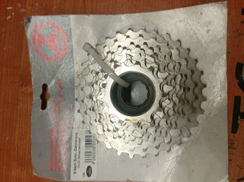 Used A2B Roue libre a visser 9 vitesses 13-32 bike — image 3 of 3