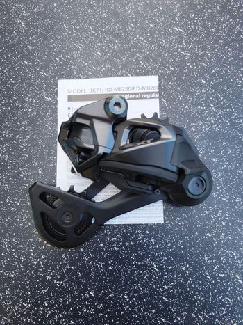 Shimano, Deore XT M8260 Di2 12V