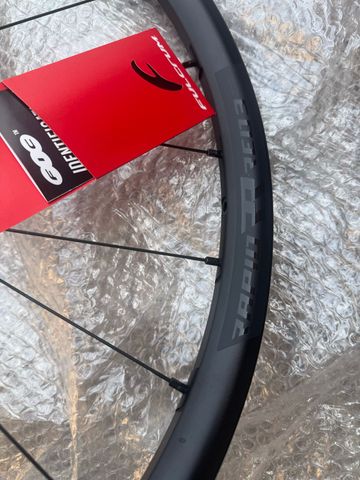 Brugt Fulcrum Racing Red 3 Wheelset 2024 bike — billede 4 af 8