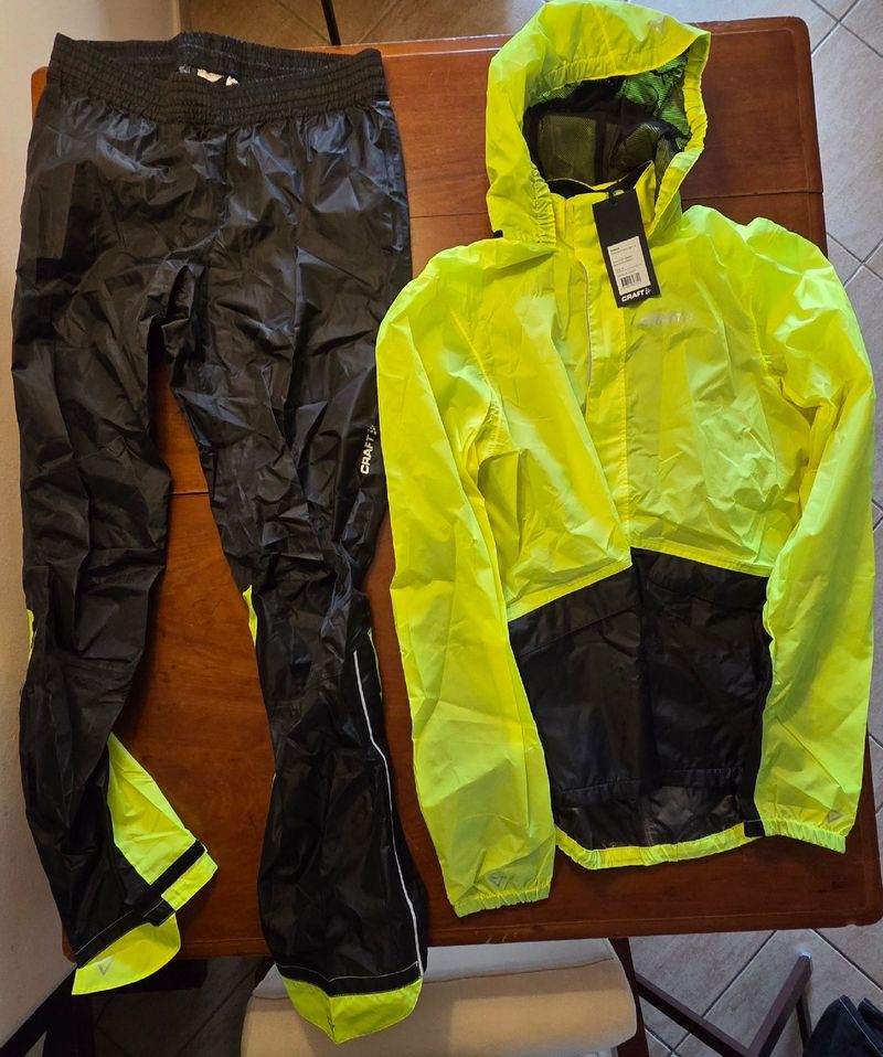 Używany Craft Sportswear Transit Rain Set 2023 bike — zdjęcie 1 z 11